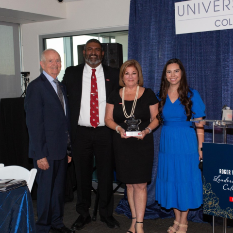 Dr. Diane Ginsburg receiving Roger W. Anderson Leadership Award from University of Houston College of Pharmacy