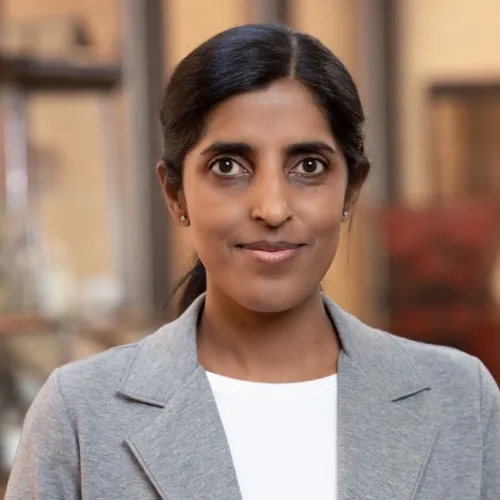 Dr. Nishi Viswanathan