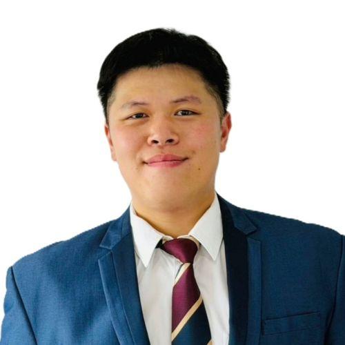 Wie-Ting (Daniel) Lee smiling and wearing a blue suit with a tie