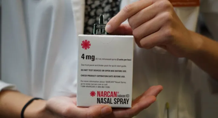 Narcan and Nalaxone box